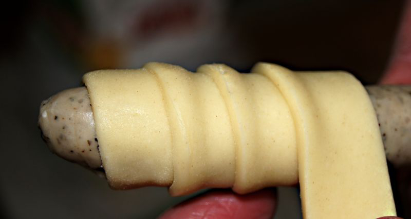 Slané kremrole – Norimberské klobásy v listovém těstě