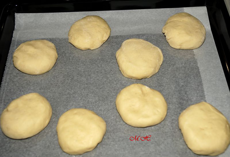 Syrové rozpeky kynout na plechu