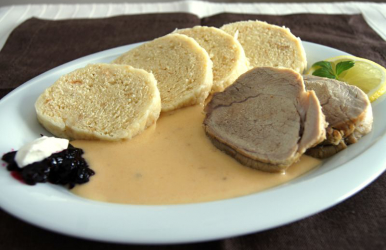Svíčková na smetaně, jak ji připravovala maminka