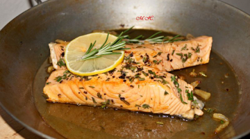 Losos na drceném pepři a rozmarýnu