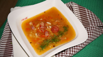 Fazolová polévka s uzeným masem a klobásou