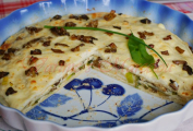 Tortilla s pórkem, houbami a bešamelem